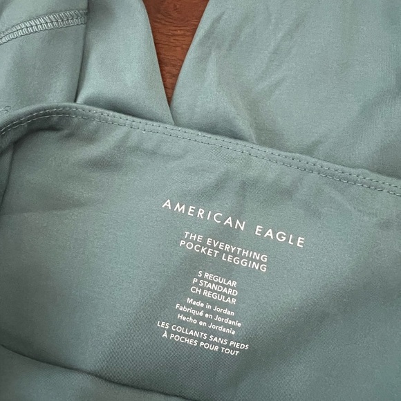 American Eagle The Everything Pocket Legging - Picture 3 of 3